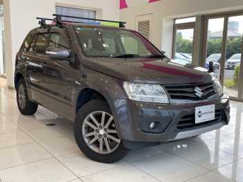 スズキ エスクード XG 5MT　社外ナビ　Bカメラ　クルコン　HID