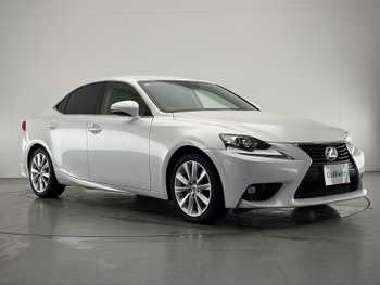 レクサス ＩＳ 300h バージョンL 禁煙車　純正ナビ　クルコン　レザーシート