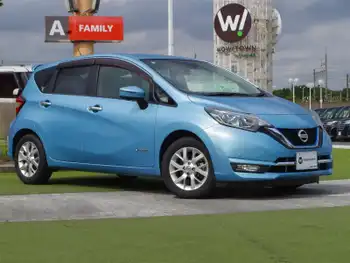 日産 ノート e－パワー メダリスト 全方位 純正ナビ TV BT エマブレ ETC