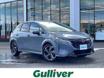 日産 オーラ G FOUR レザーエディション 4WD 寒冷地 衝突軽減 黒革 全周囲カメラ
