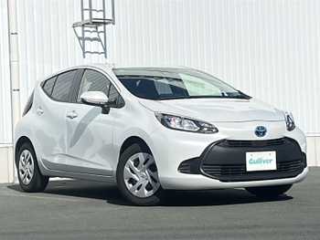 トヨタ アクア X