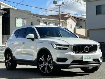 ボルボ ボルボ ＸＣ４０ B4 AWD インスクリプション 純ナビ1オーナー自動駐車全方位カメラETC