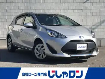 トヨタ アクア S 禁煙車/1オナ/カーナビ/リモコンキー