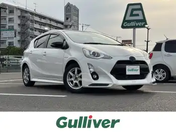 トヨタ アクア G ブラックソフトレザーセレ シートヒーター　バックカメラ　TRDエアロ