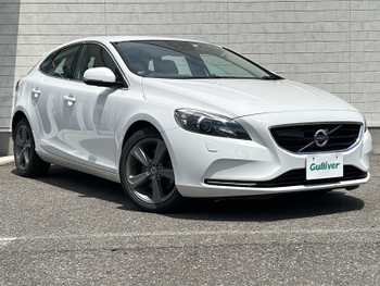 ボルボ Ｖ４０ T－4 SE 純正ナビ バックC BT ETC 追従型クルコン