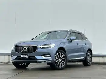 ボルボ ＸＣ６０ D4 AWD インスクリプション