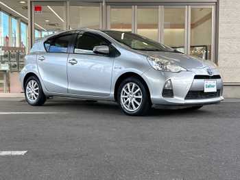 トヨタ アクア S 電格ミラー 純正マット オートエアコン