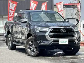 トヨタ ハイラックス Z 社外9インチナビバックカメラトノカバー