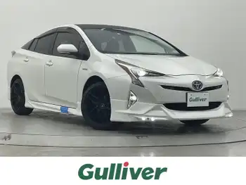 トヨタ プリウス Sセーフティプラス 純正9型ナビ 18インチAW  追従クルーズ