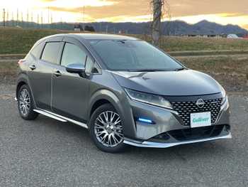 日産 ノート e－パワーオーテック FOUR 衝突軽減 革シート 9inナビ BT ドラレコ