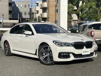 ＢＭＷ ７５０ｉ Mスポーツ ハーマンカードン　サンルーフ　レザー