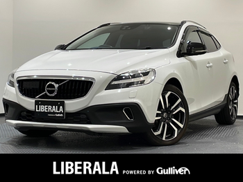 ボルボ Ｖ４０ クロスカントリー T5 AWD サマム ガラスルーフ harman/kardon 黒革 ウッドP