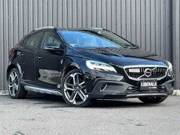 ボルボ Ｖ４０ クロスカントリー D4 アクティブED