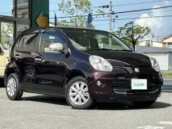 トヨタ パッソ プラスハナ 1.3+ハナ　前方ドライブレコーダー付き