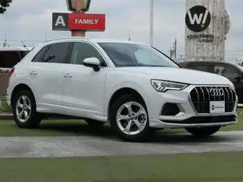 アウディ Ｑ３ 35TFSI アドバンスド 全方位 黒革 純正ナビ BT ワイヤレス充電