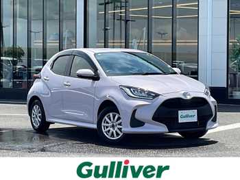 トヨタ ヤリス G 純正ナビ セーフティセンス 冬タイヤ付き