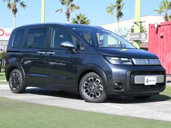 ホンダ フリード ハイブリット e:HEV クロスター 登録済未使用車