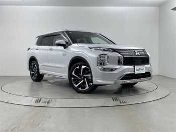 三菱 アウトランダー ＰＨＥＶ P サンルーフ 純正ナビ BOSE 全方位カメラ
