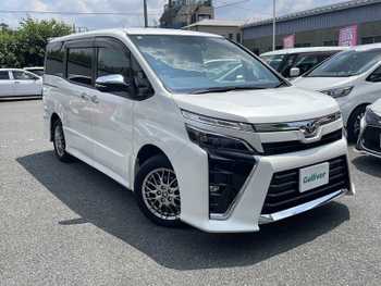 トヨタ ヴォクシー ハイブリッド ZS 煌Ⅲ