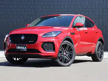 ジャガー ジャガー Ｅペース R ダイナミックSE P250 純正ナビ　ガラスルーフ　ワイヤレス充電