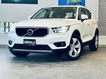 ボルボ ＸＣ４０ B4 モメンタム クライメートP Dメモリ付きパワーシート