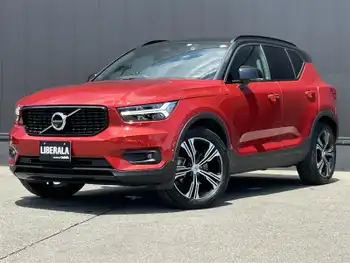 ボルボ ＸＣ４０ T4 AWD Rデザイン ACC LKA BLIS ハンドルヒーター 360カメラ