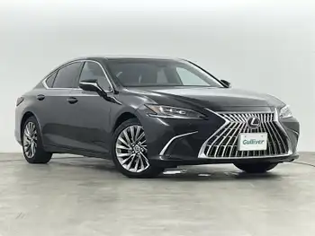 レクサス ＥＳ 300h グレイスフルエスコート サンルーフ マークレビンソン 前後ドラレコ