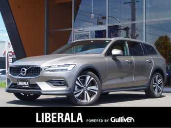 ボルボ Ｖ６０ クロスカントリー B5 AWD プロ ラグジュアリーパッケージ　ACC　