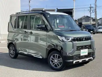 三菱 デリカミニ T プレミアム 届出済未使用車 純正9型ディスプレイ 4WD