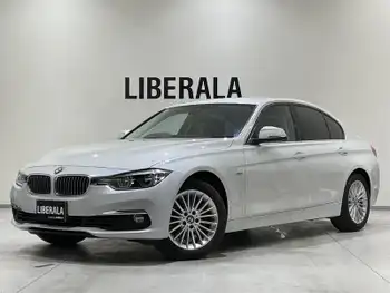 ＢＭＷ ３１８ｉ ラグジュアリー 純正ナビ Bカメラ 黒革 シートH Pシート