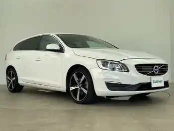 ボルボ Ｖ６０ D4 SE 純正ナビ Bカメラ パドルシフト ドラレコ