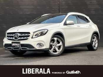 メルセデス・ベンツ ＧＬＡ２２０ 4マチック サンルーフ 黒革 プレミアムPKG  Bカメラ