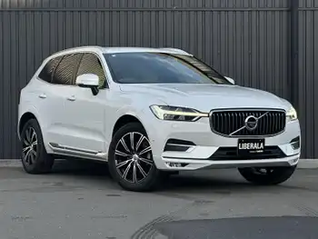 ボルボ ＸＣ６０ D4 AWD インスクリプション