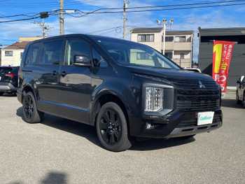 三菱 デリカＤ：５ シャモニー 登録未使用車　禁煙車　e-Assist　