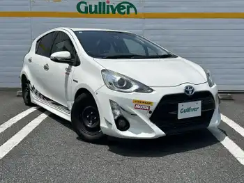 トヨタ アクア S スタイルブラック レーシング仕様SDナビ衝突軽減ETC