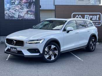 ボルボ Ｖ６０ クロスカントリー B5 AWD