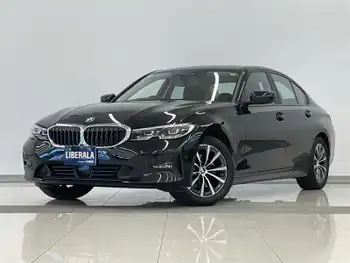 ＢＭＷ ３２０ｉ  インテリジェントS コンフォートA 純正ナビ