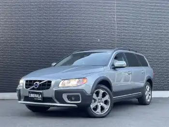 ボルボ ＸＣ７０ T6 AWD SE