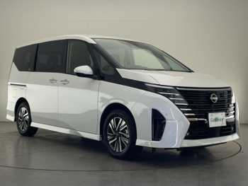 日産 セレナ ハイウェイスター V Vセレクション 禁煙車　純正9型ディスプレイ全方位カメラ