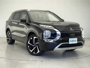 三菱 アウトランダー ＰＨＥＶ P サンルーフ BOSEサウンド 全周囲カメラ