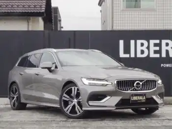 ボルボ Ｖ６０ T6 ツインEG AWD インスクリプション