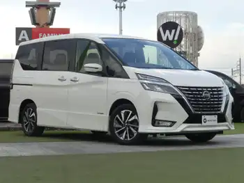 日産 セレナ ハイウェイスター V