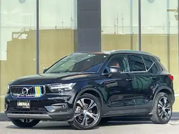 ボルボ ＸＣ４０ T4 AWD インスクリプション レッドレザー 衝突回避 全方位カメラ