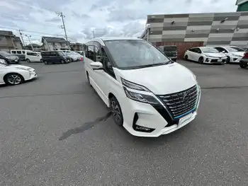 日産 セレナ e－パワー ハイウェイスター V