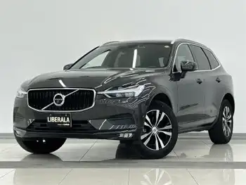 ボルボ ＸＣ６０ B5 AWD モーメンタム 純正ナビ　フルセグTV　ACC　本革シート