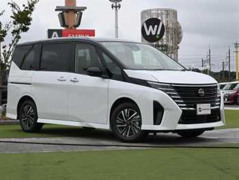日産 セレナ e－パワー ハイウェイスター V 登録済未使用車