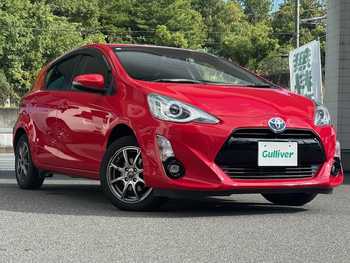 トヨタ アクア S 禁煙車・DOPナビ・ETC・LEDヘッドライト
