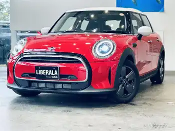 ＭＩＮＩ ＢＭＷ ミニ クーパー ペッパーP インテリジェントセーフティ