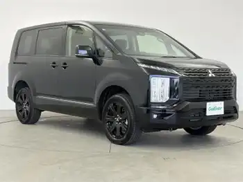 三菱 デリカＤ：５ ブラックエディション 純正ナビ Bカメラ 革シート 両側パワスラ