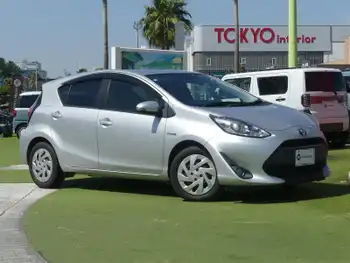 トヨタ アクア S